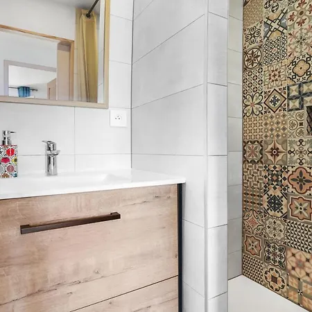 Rez De Avec Jardin Vue