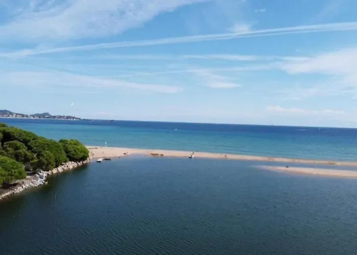 Rez De Avec Jardin Vue Villa *