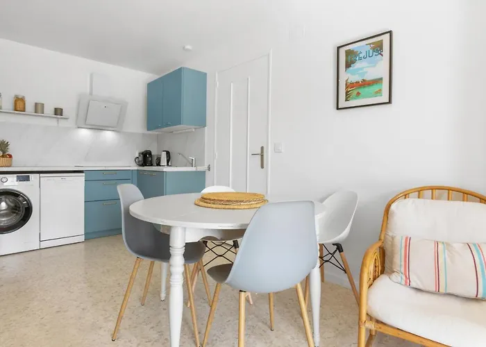 Rez De Avec Jardin Vue Villa *